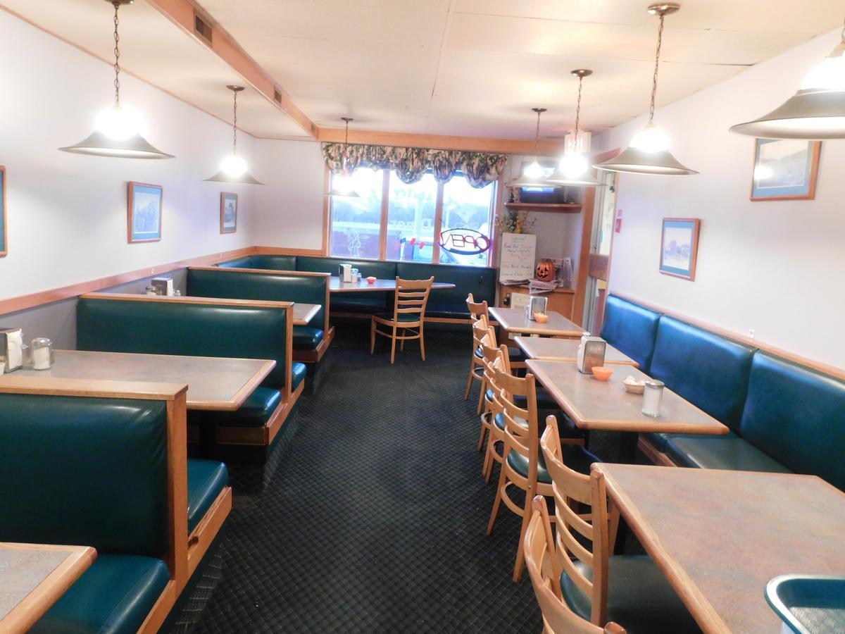 Casey'S Inn Lac du Bonnet Екстер'єр фото