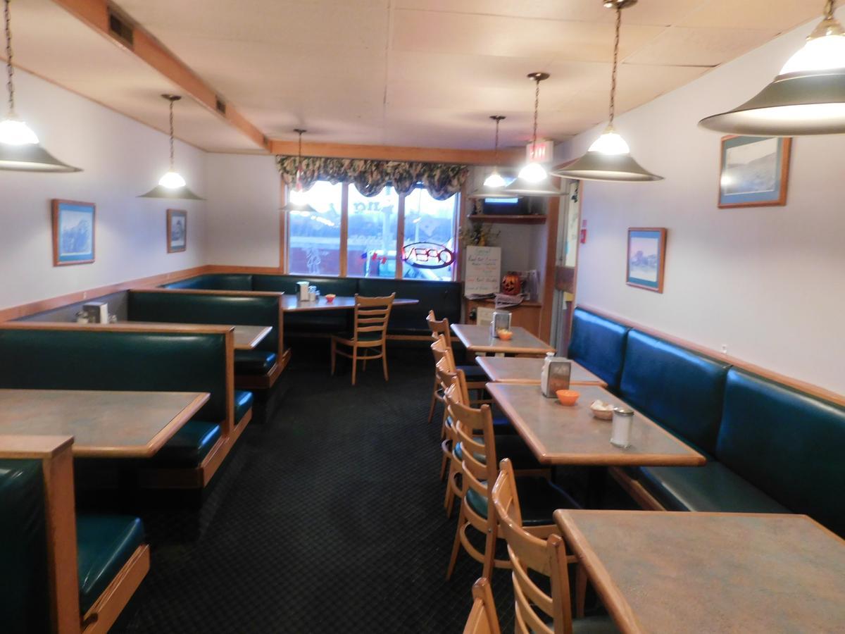 Casey'S Inn Lac du Bonnet Екстер'єр фото